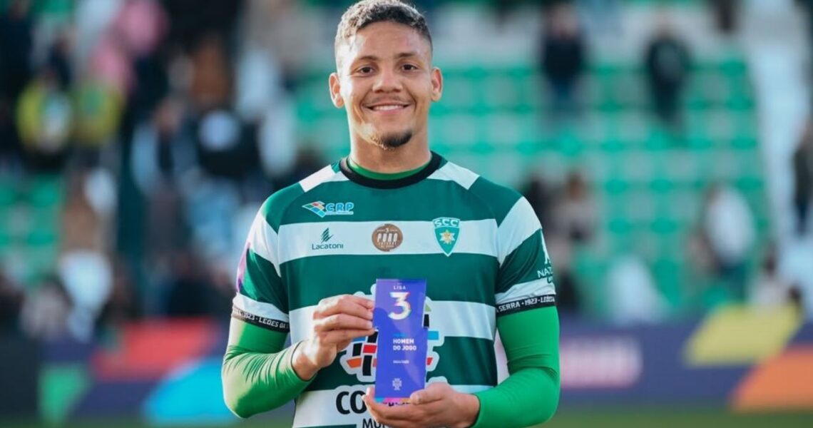 Lucas Duarte encerra temporada em Portugal com 12 gols, artilharia e hat-trick