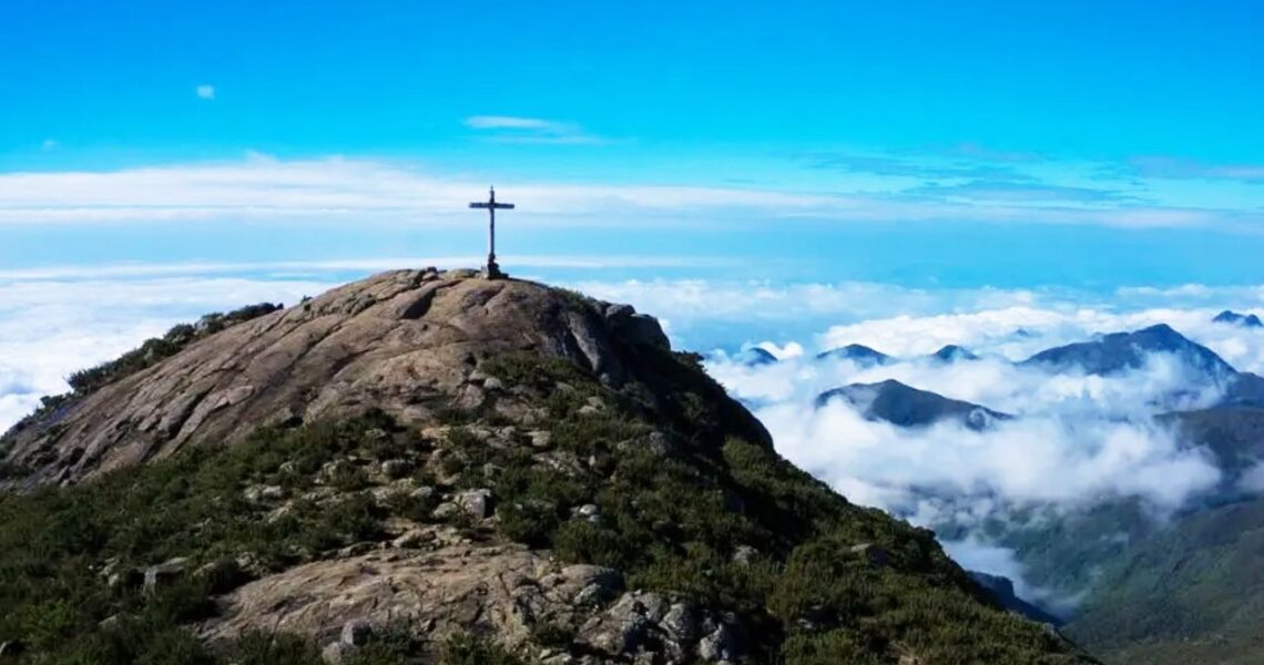 Pico da Bandeira: como visitar o ponto mais alto do Espírito Santo e viver uma experiência inesquecível