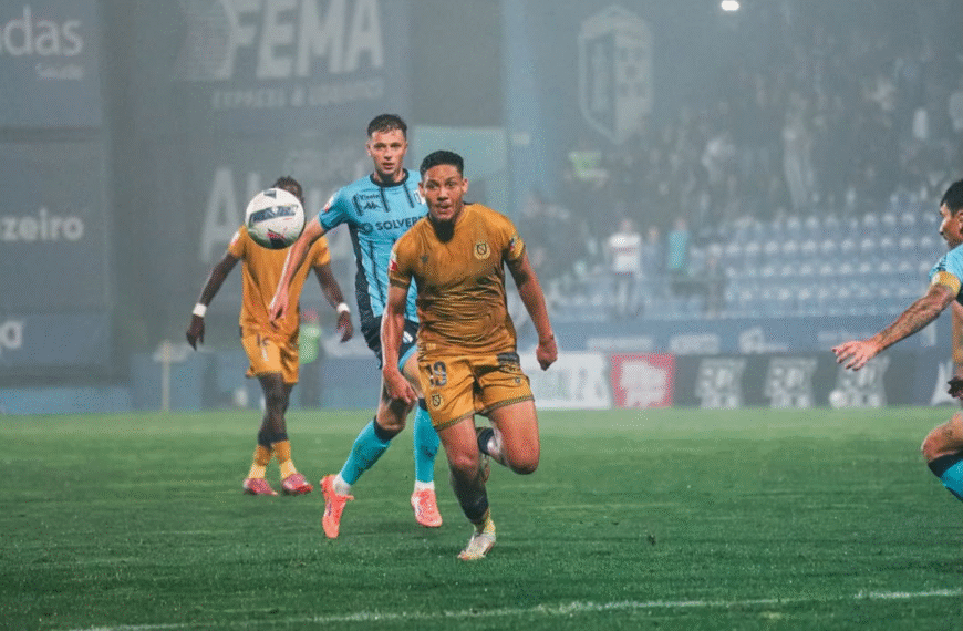 Artilheiro Lucas Duarte vive mais uma grande temporada em Portugal